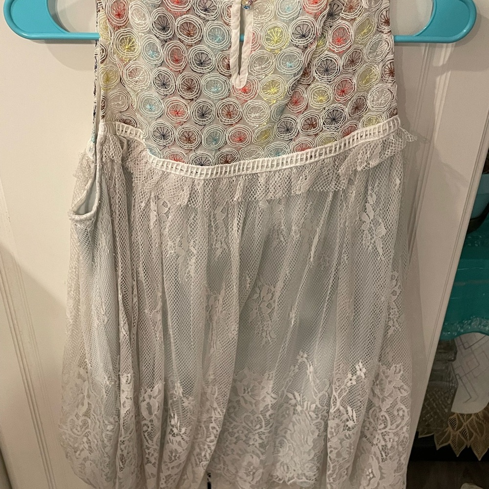 Fun top - Picture 3 of 3